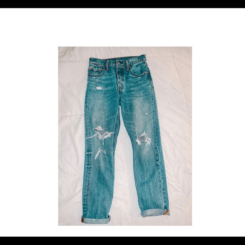 Brand new Levi 501 mom jeans